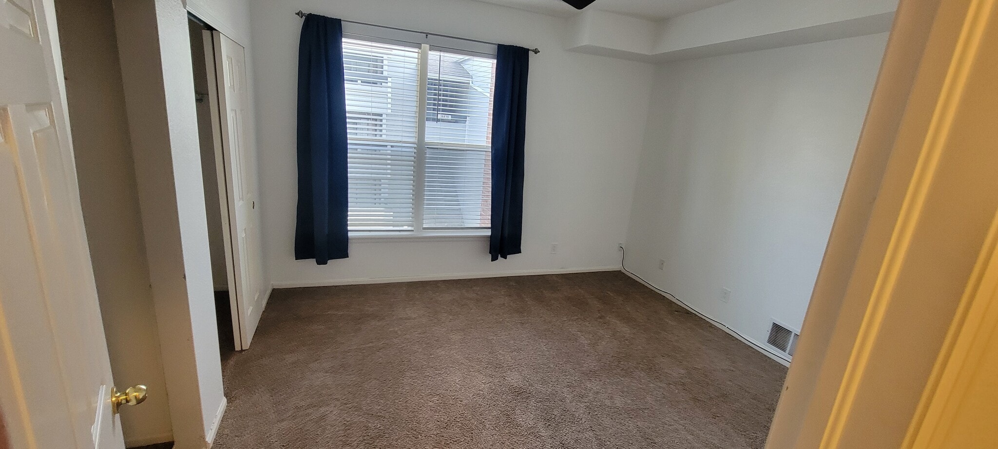 Building Photo - 14353 E 1st Dr