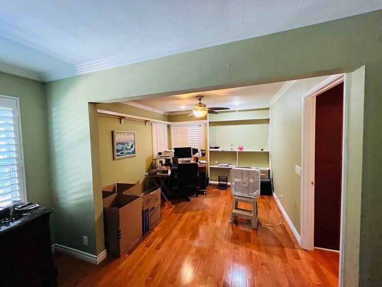 Building Photo - 21945 Centurion Way