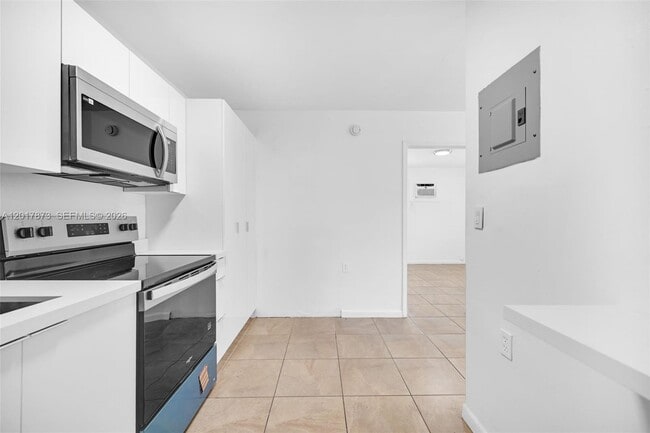 Building Photo - 577 NW 90th St
