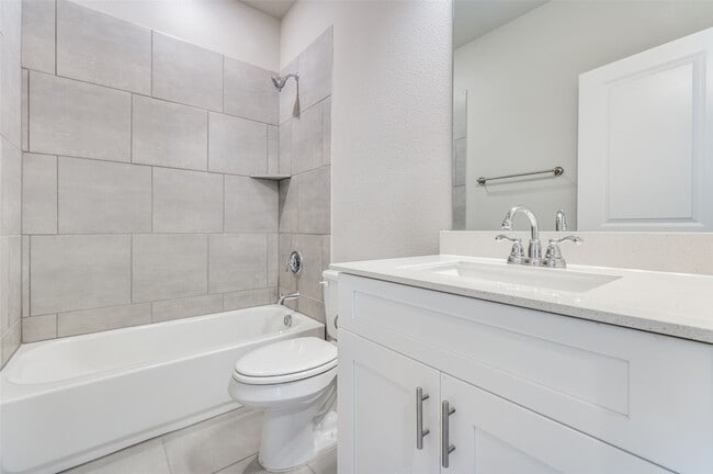 Building Photo - 6148 Blythe Dr