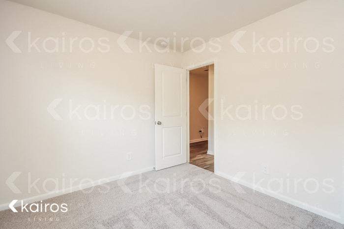 Building Photo - 15581 Briar Forest Dr