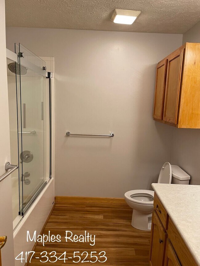 Building Photo - VERY NICE 3 bedroom home in Branson, MO fo...