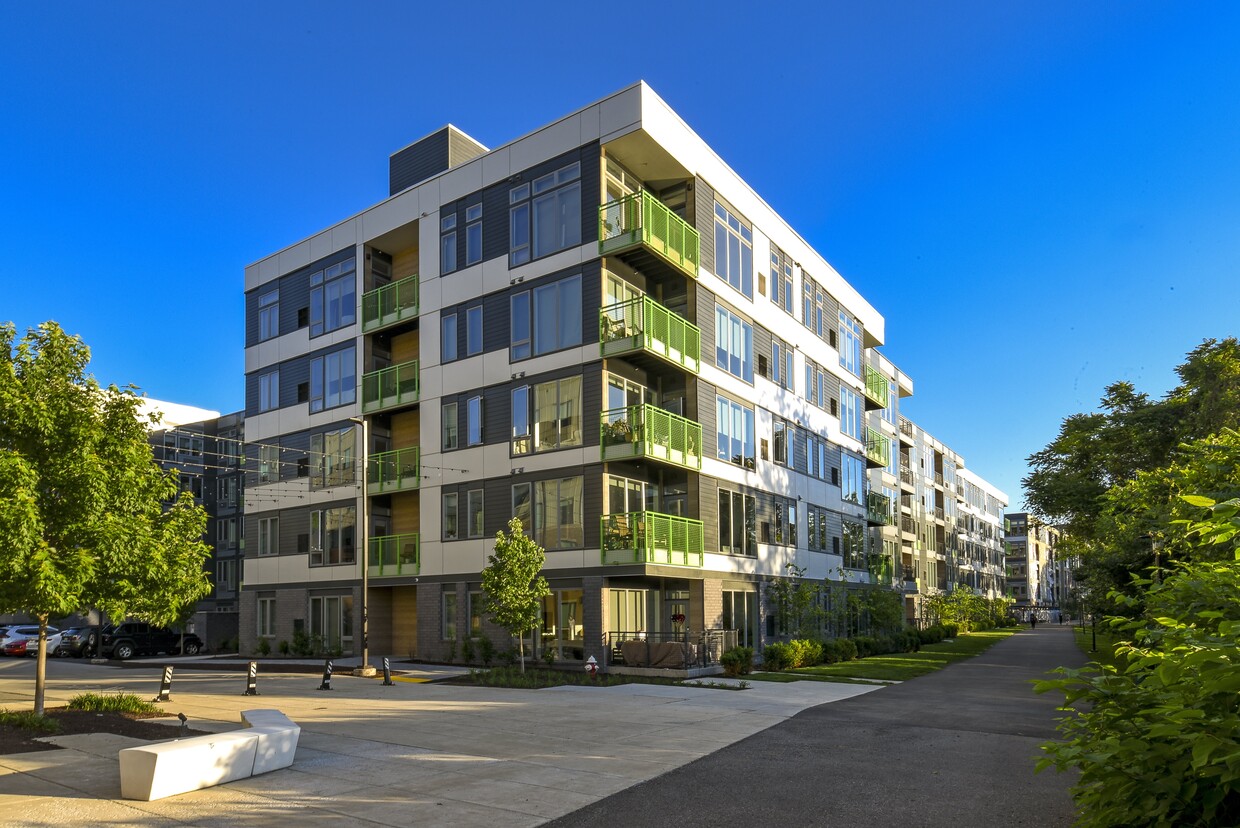 the district apartments pittsburgh