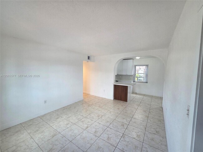 Building Photo - 10500 SW 30th St