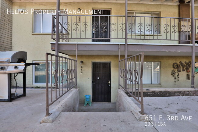 Building Photo - Super Cute 2-Bedroom Upstairs Apartment in...