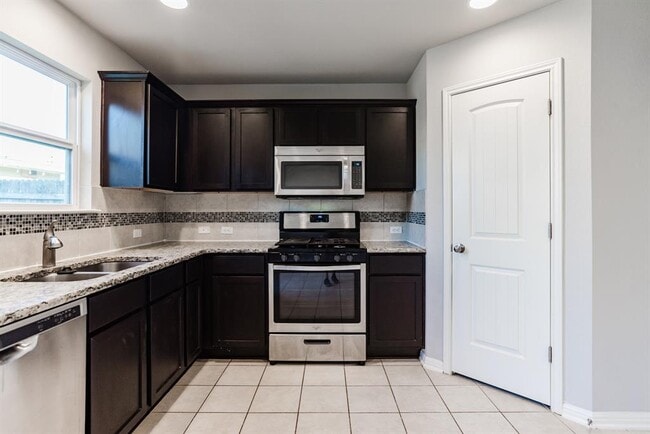 Building Photo - 114 Gambel Oak Way