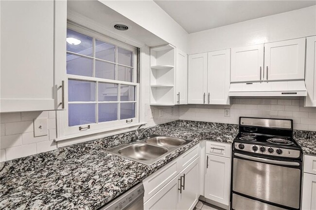 Building Photo - 111 Maison Pl NW