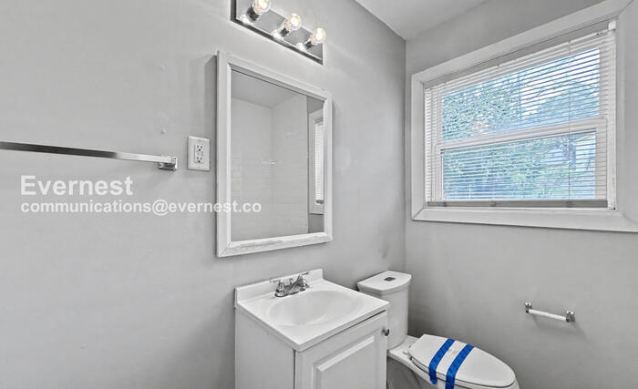 Building Photo - 1528 34th St Ensley