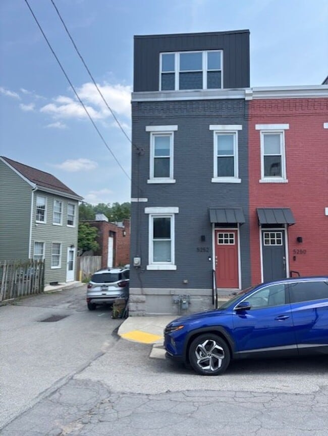 Building Photo - Beautiful Home for Rent