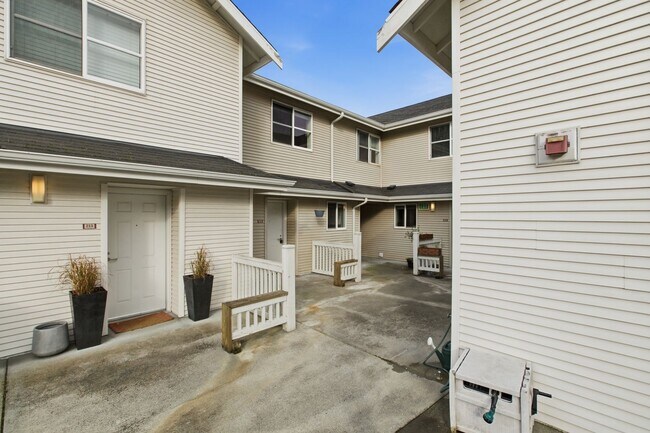 Building Photo - Two-Story Condo Near Delridge Library with Private Courtyard & Easy Downtown Access