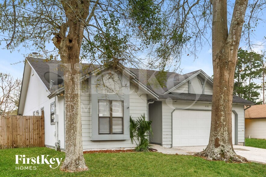 Primary Photo - 4140 Grenshaw Ct