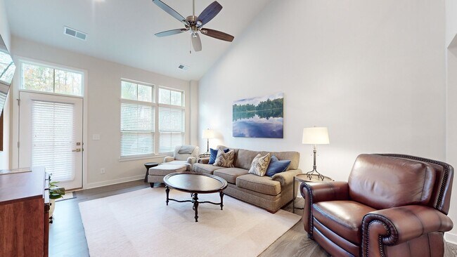 Building Photo - 3 bed, 2.5 bath Townhouse with 2 car garage AVAILABLE Soon  in Mooresville