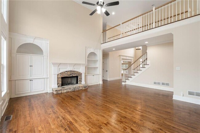 Building Photo - 870 Longstone Landing