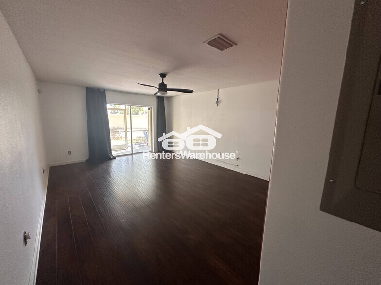 Building Photo - 10943 Keys Gate Dr