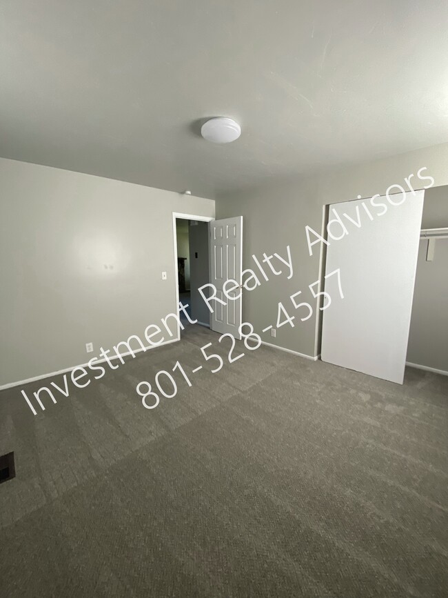 Building Photo - Two-bedroom Apartment in Salt Lake City!