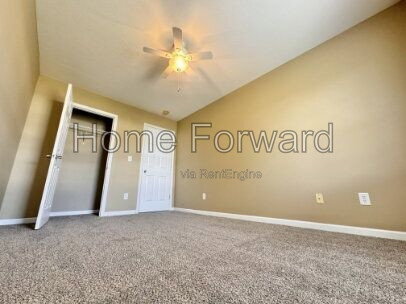 Building Photo - 216 Bass Pond Glen Dr