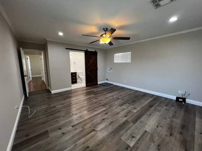 Building Photo - 3 Bed 2 Bath Home For Rent in an Excellent...
