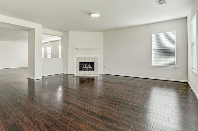 Building Photo - 2718 Skyview Chase Ln