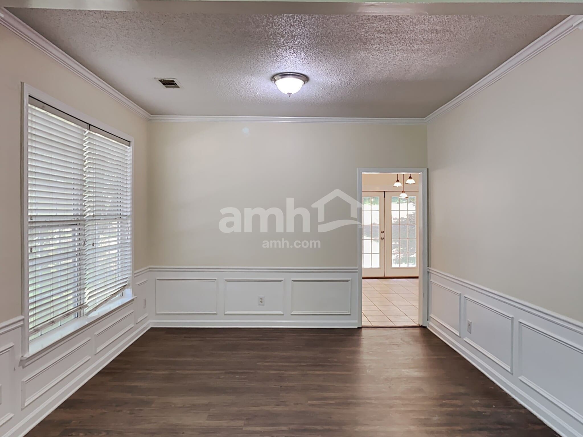 Building Photo - 4180 Glenaire Way NW