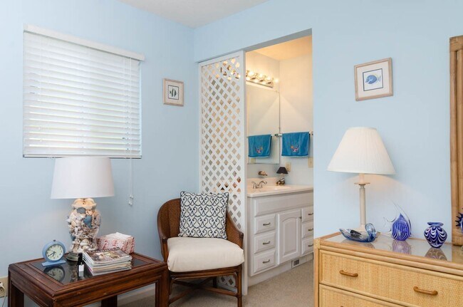 Building Photo - 901 Seafarer Dr