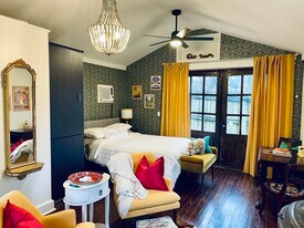 Building Photo - 907 N 12th St