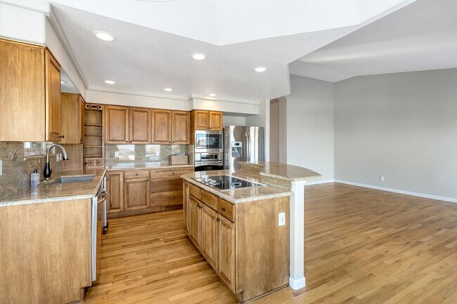 Building Photo - **Beautiful 5 Bed 4 Bath home for rent in ...