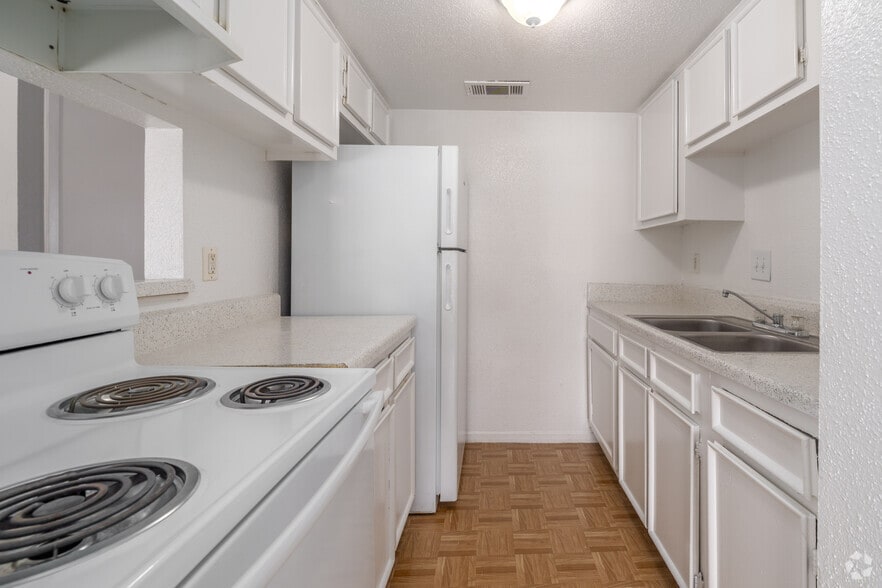 Primary Photo - Pecan Villa Apartments