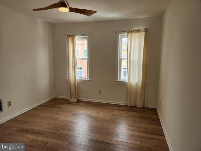 Building Photo - 308 S Bouldin St
