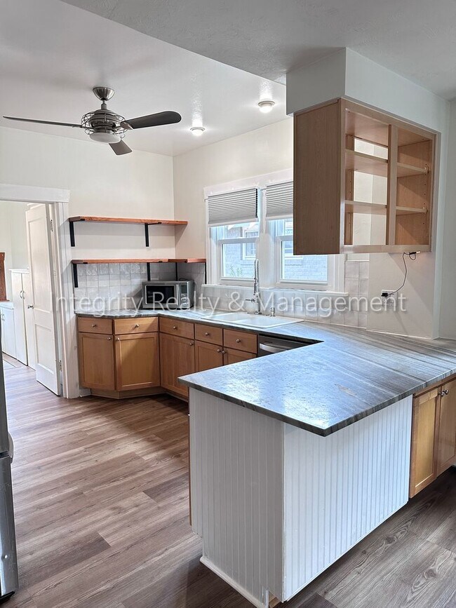 Building Photo - 4631 W Moncrieff Pl