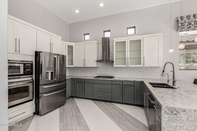 Building Photo - 15211 E Staghorn Dr