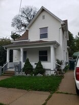 Building Photo - 610 N Sycamore St