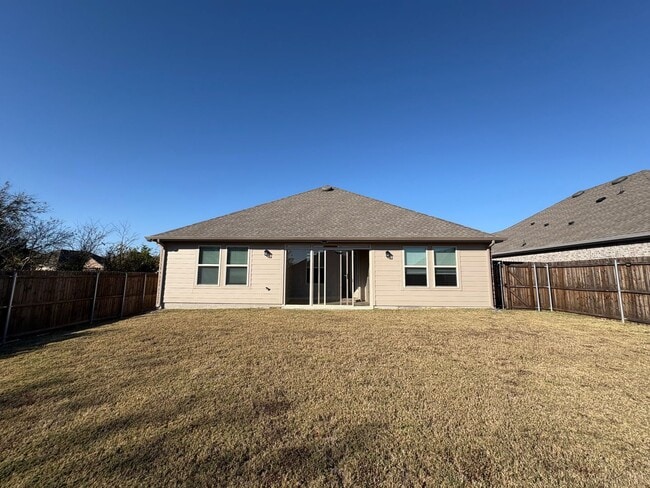 Building Photo - Pristine in Princeton!