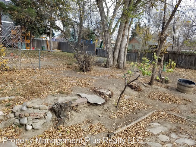Building Photo - 3 br, 1 bath House - 156 Sunset