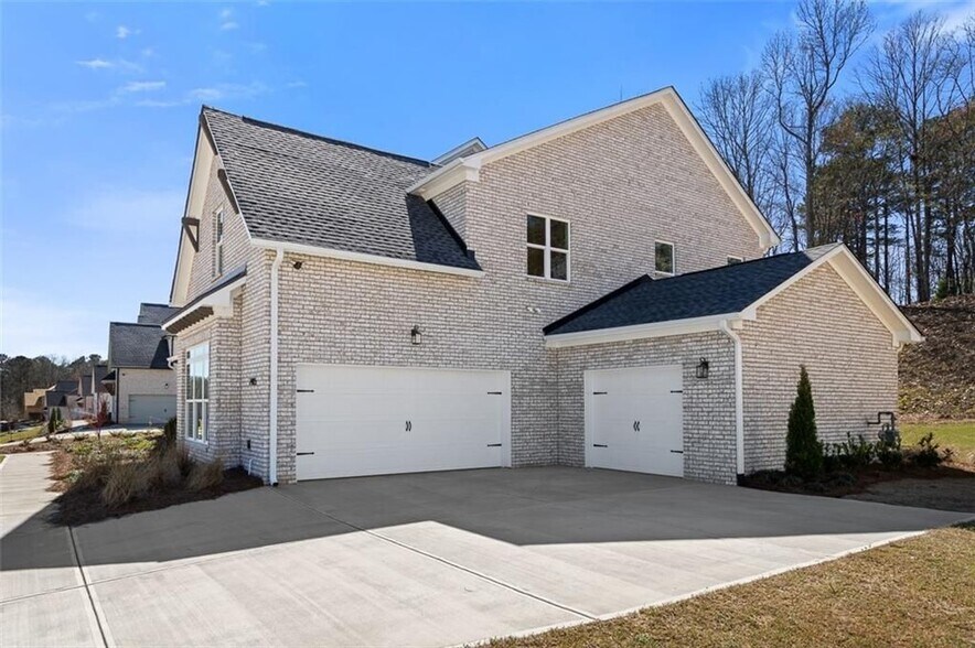 Building Photo - 2485 Stewart Rd
