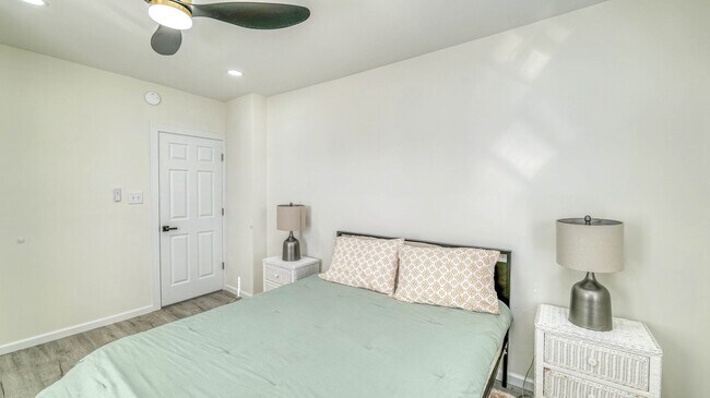 Building Photo - 8 N Nashville Ave