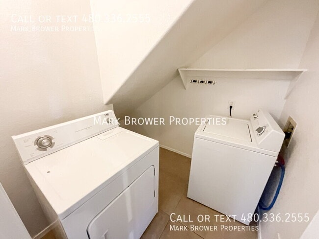 Building Photo - 500 N Roosevelt Ave