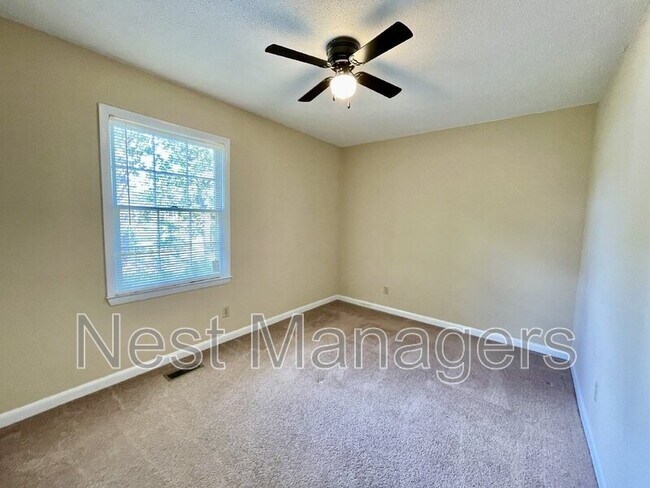 Building Photo - 5967 Lake Trail Dr