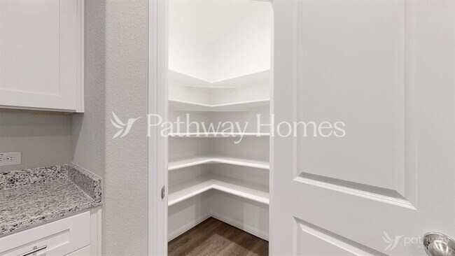 Building Photo - 1612 Vandemere Ct