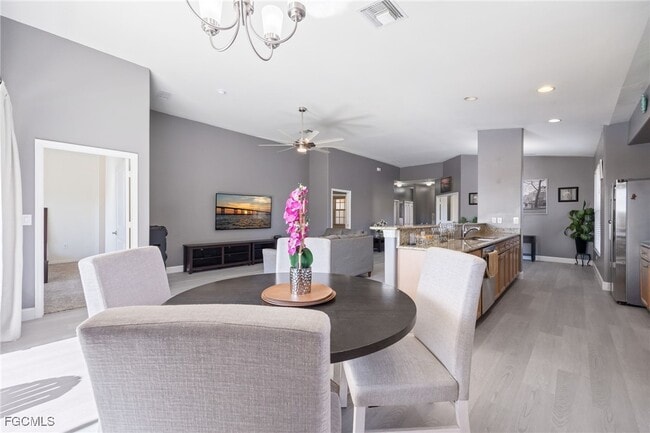 Building Photo - 3212 Sea Haven Ct