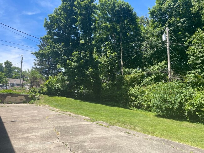 Building Photo - 4555 E 4th St