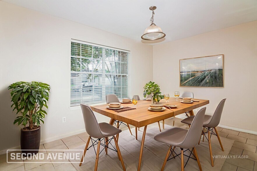 Building Photo - 7613 Timber Crest Dr