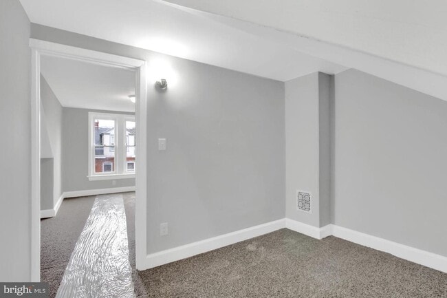 Building Photo - Coming Soon - Spacious 4-Bedroom Home in U...