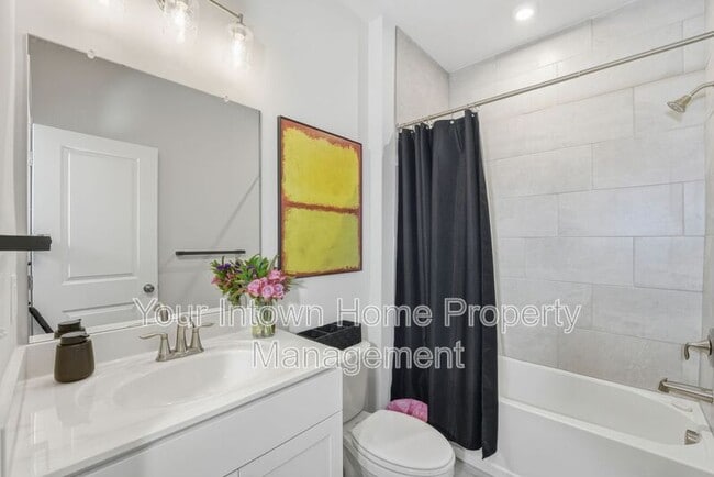 Building Photo - 1342 Stanley Park Dr