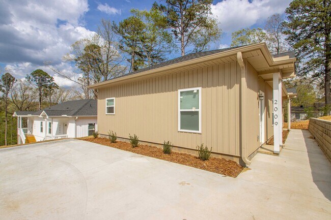 Building Photo - 2009-2011 Scotty Ct