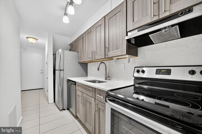 Primary Photo - 511 P St NW