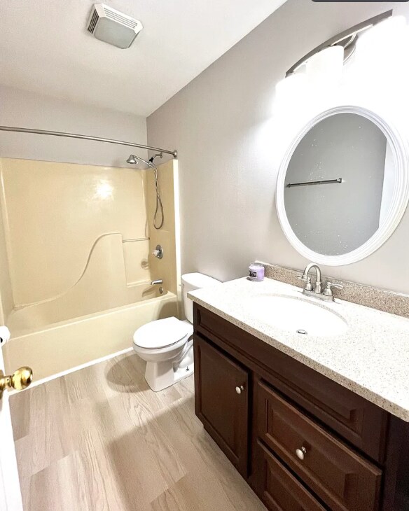 Building Photo - 1816 Devon Dr