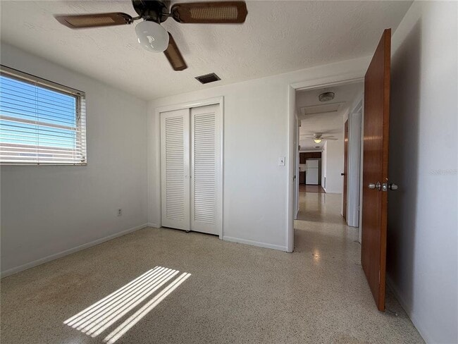 Building Photo - 3838 Beechwood Dr