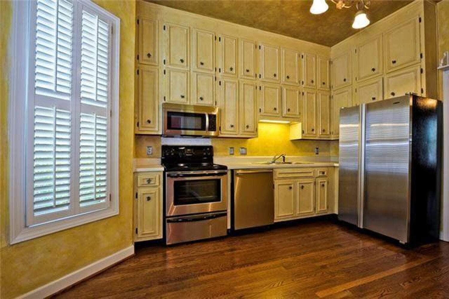 Kitchen - 3437 Golf Club Ln
