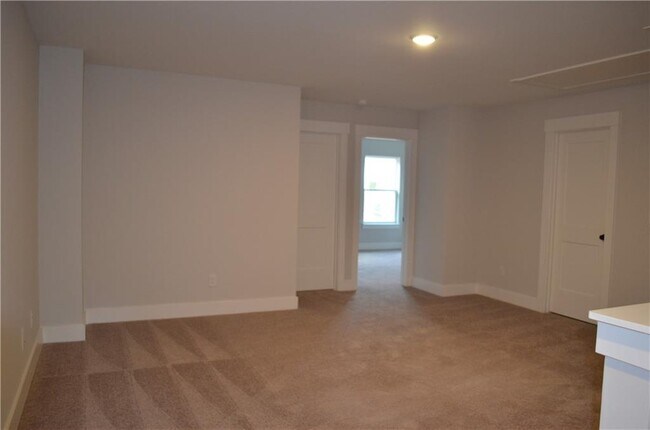 Building Photo - 28 Trace Blf