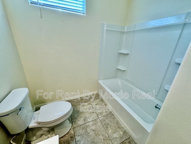 Building Photo - 2421 E San Borja Trail